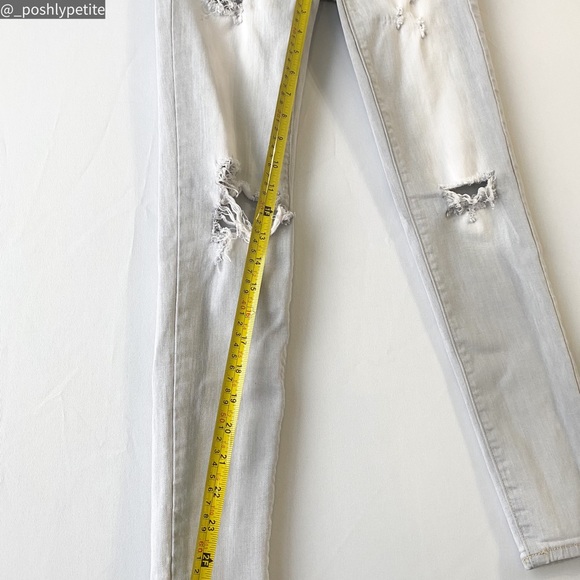 American Eagle grey super stretch low rise distressed jegging - Picture 11 of 16